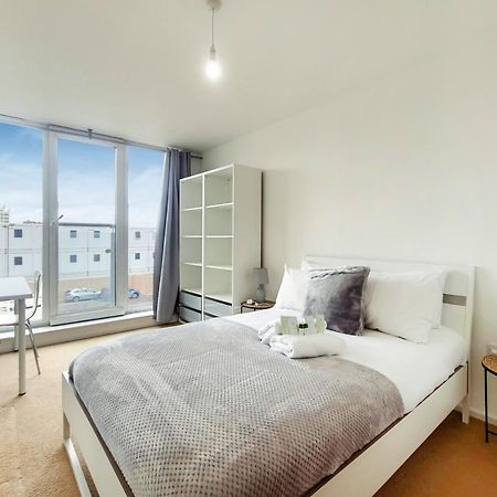 Free Parking - Two Bed Apartment By London Docklands Dış mekan fotoğraf